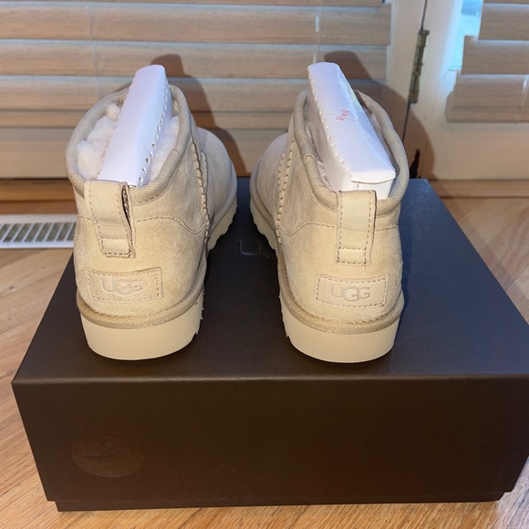 UGG X MADHAPPY ULTRA MINI UGGS - Picture 2 of 8